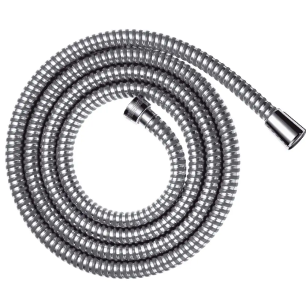 Schlauch aus flexiblem Material mit glänzender Oberfläche, hergestellt von Hansgrohe. Seine spiralförmige Struktur ist gut erkennbar.